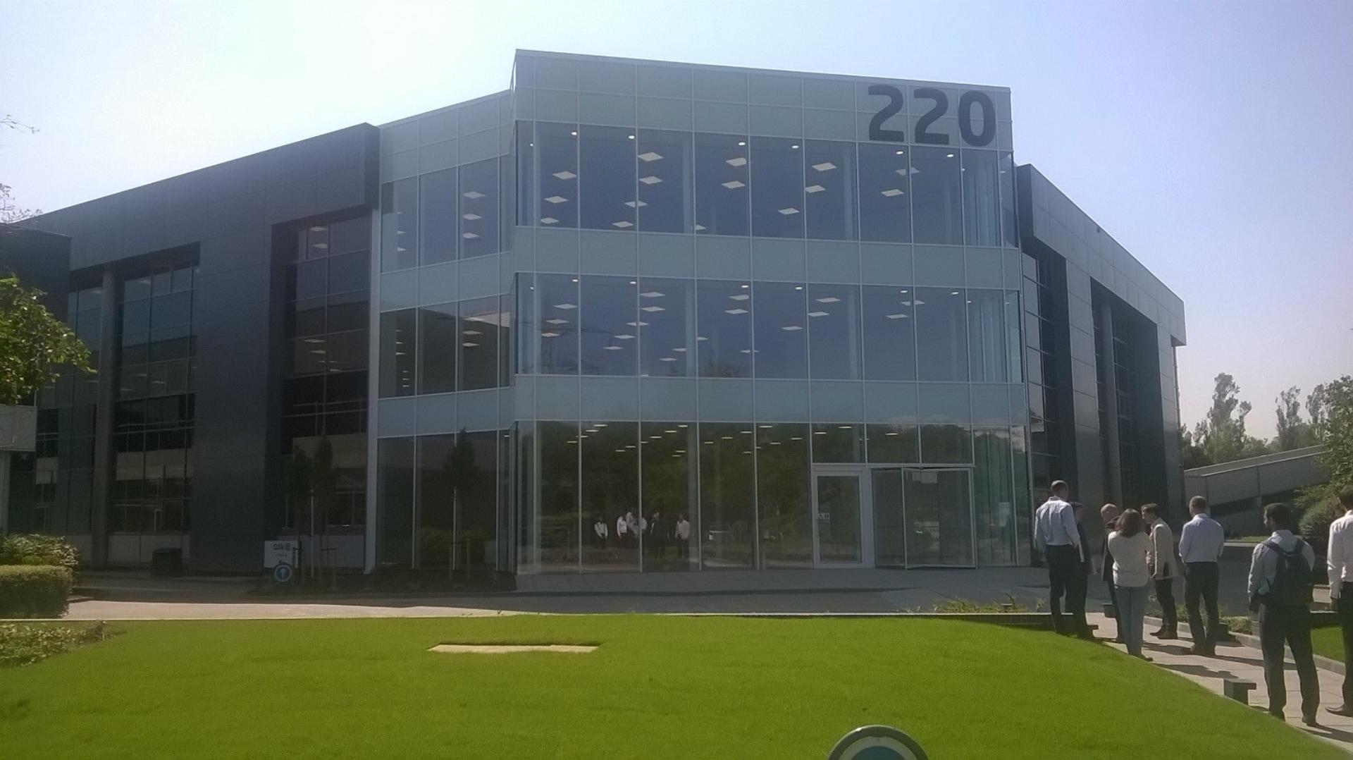 220 Winnersh Building